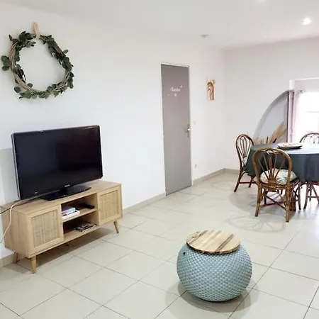 Proche Maison Carree Nimes Exterior photo